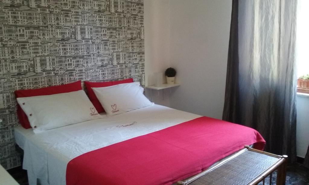 Casa Tra Il Verde E Il Blu Gênes Chambre photo